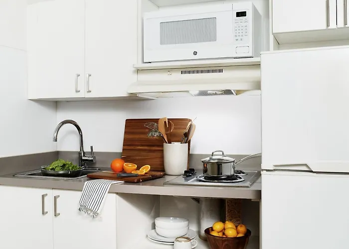 Intown Suites Extended Stay Tampa Fl